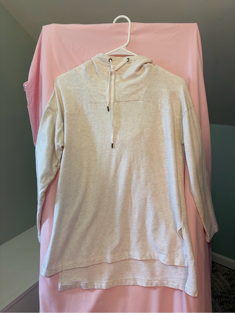 Lou & Grey Light Heather Beige Pullover Hoodie size small